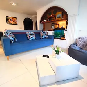 Homethel Habitación en casa particular